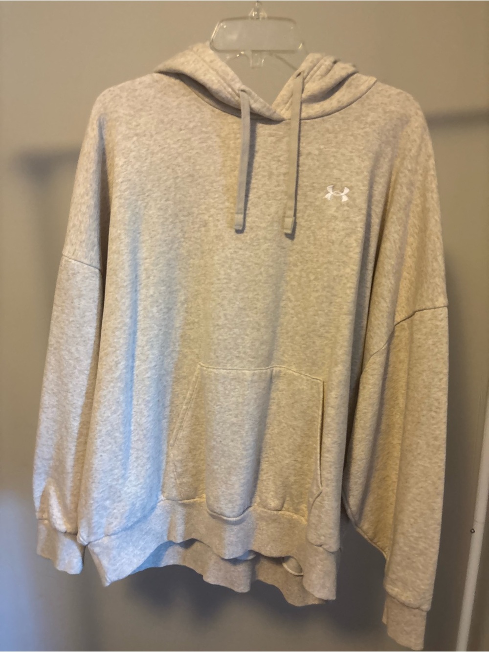 Oversized Under Armour Hoodie